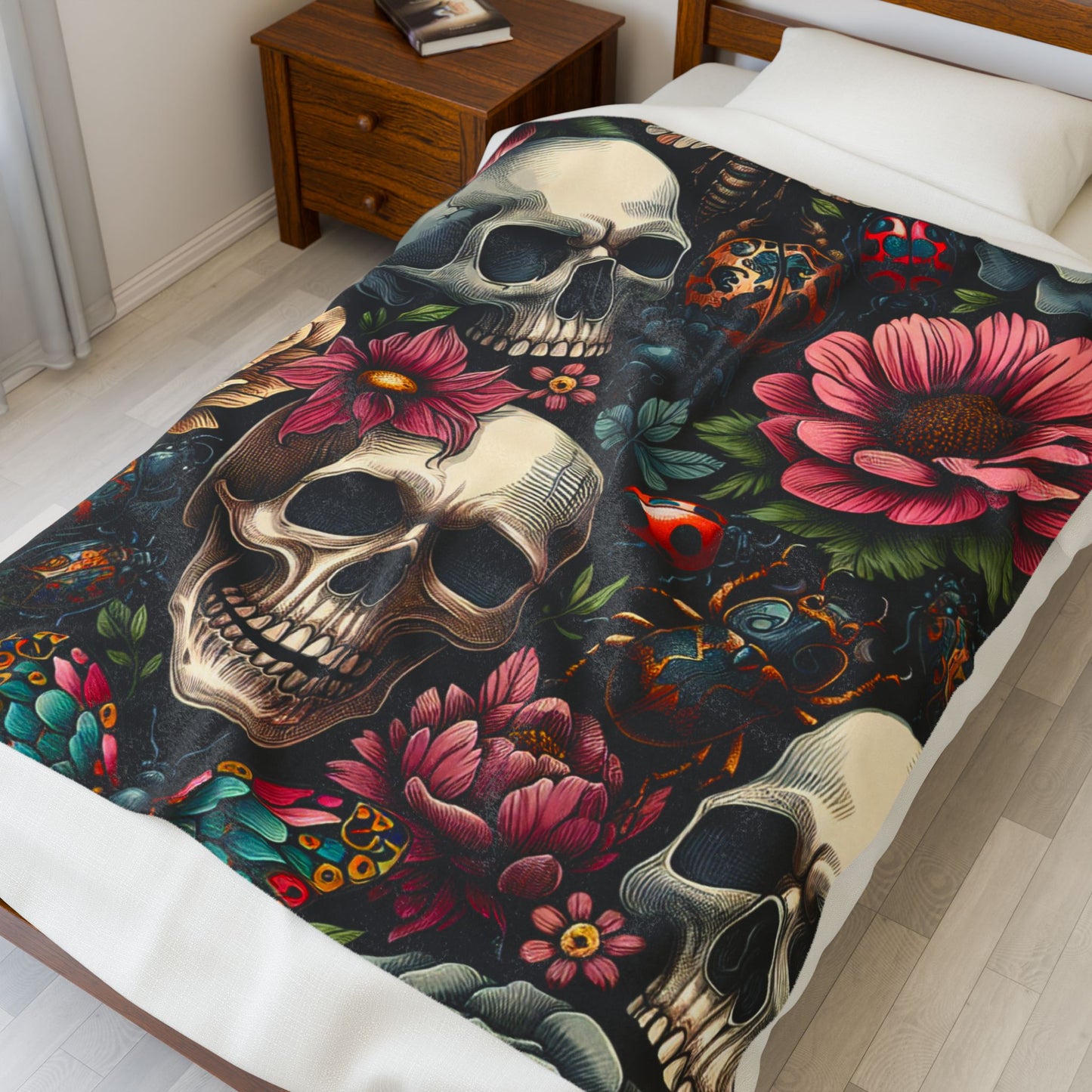 Gothic Floral Velveteen Plush Blanket, Cozy Skull Throw, Unique Home Decor, Halloween Blanket, Boho Chic Gift, Dark Aesthetic