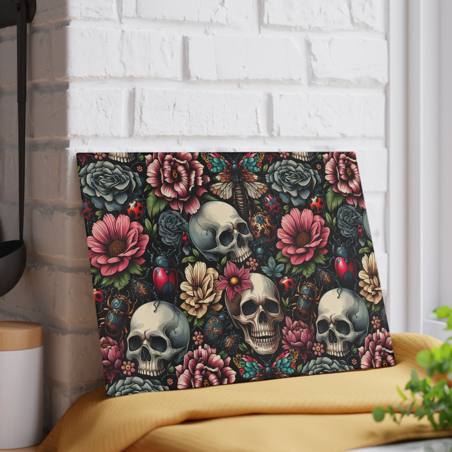 Gothic Floral Glass Cutting Board, Unique Kitchen Decor, Ideal for Gifts, Home Cooking, Halloween, Party Supplies, Skull Design